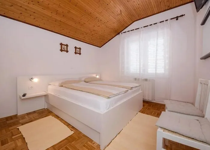 Guest house And By The Sea Palit - Rab - 24303 Rab Town