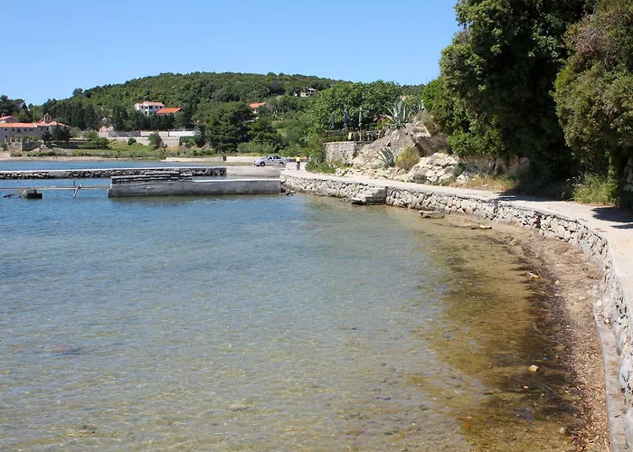 And By The Sea Palit - Rab - 24303 Guest house 4*