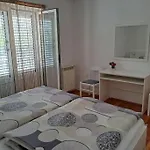 And By The Sea Palit - Rab - 24303 Penzion 4*